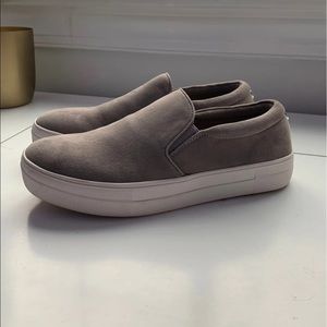 Steve Madden slip ons